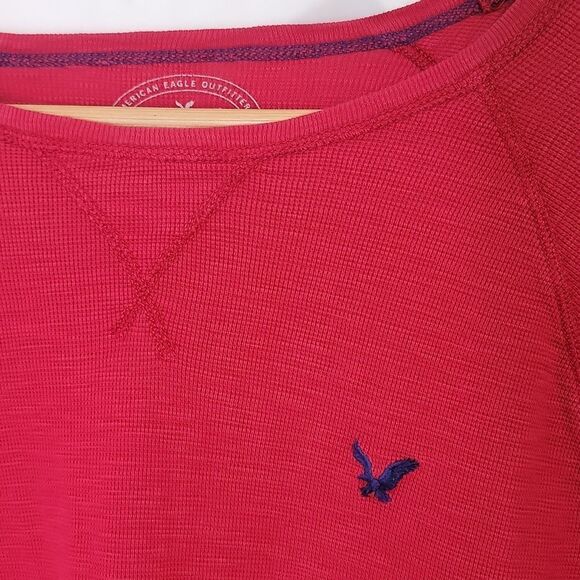 American Eagle. Red Long Sleeve Thermal Shirt. Size Large. EUC - Picture 2 of 6